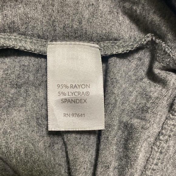 J. Jill Wearever Collection  gray pullover size L Rayon Excellent condition - Picture 5 of 7